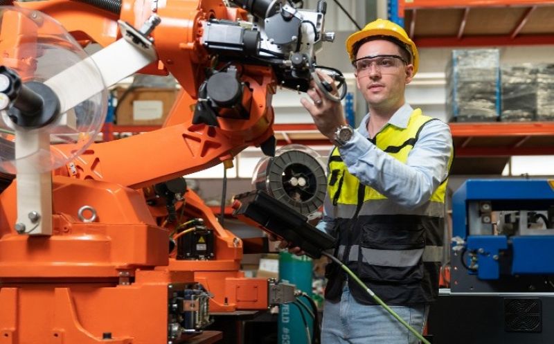 factory-trained-technician